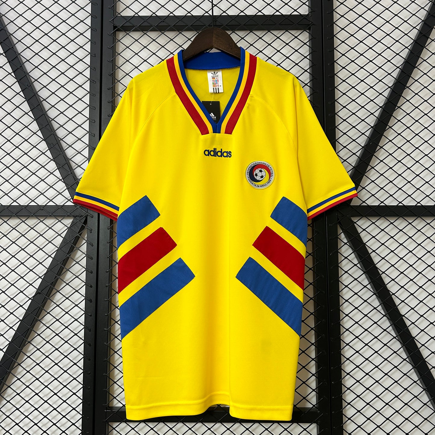 ROMÉNIA 1994 HOME