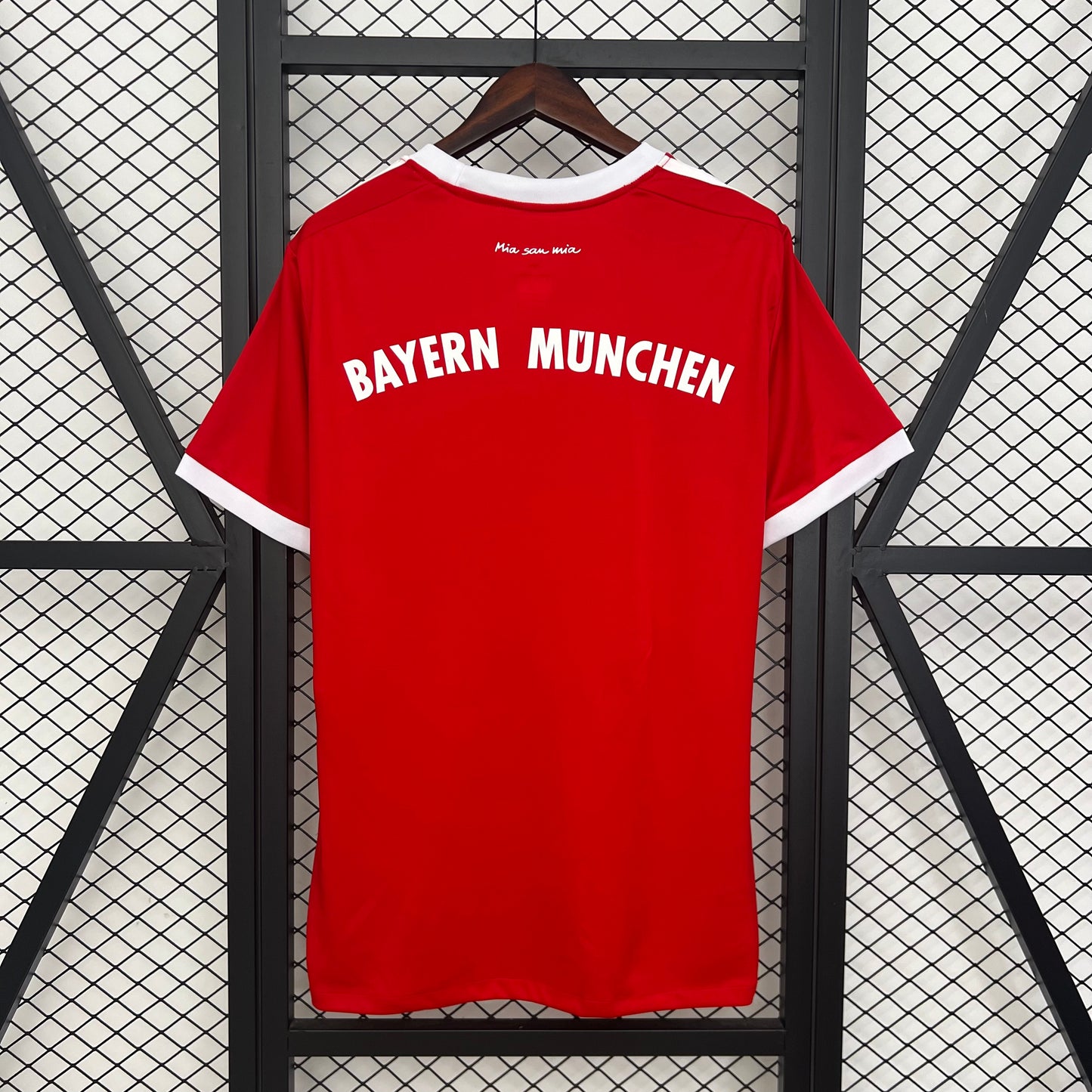 BAYERN MUNICH 17-18 HOME