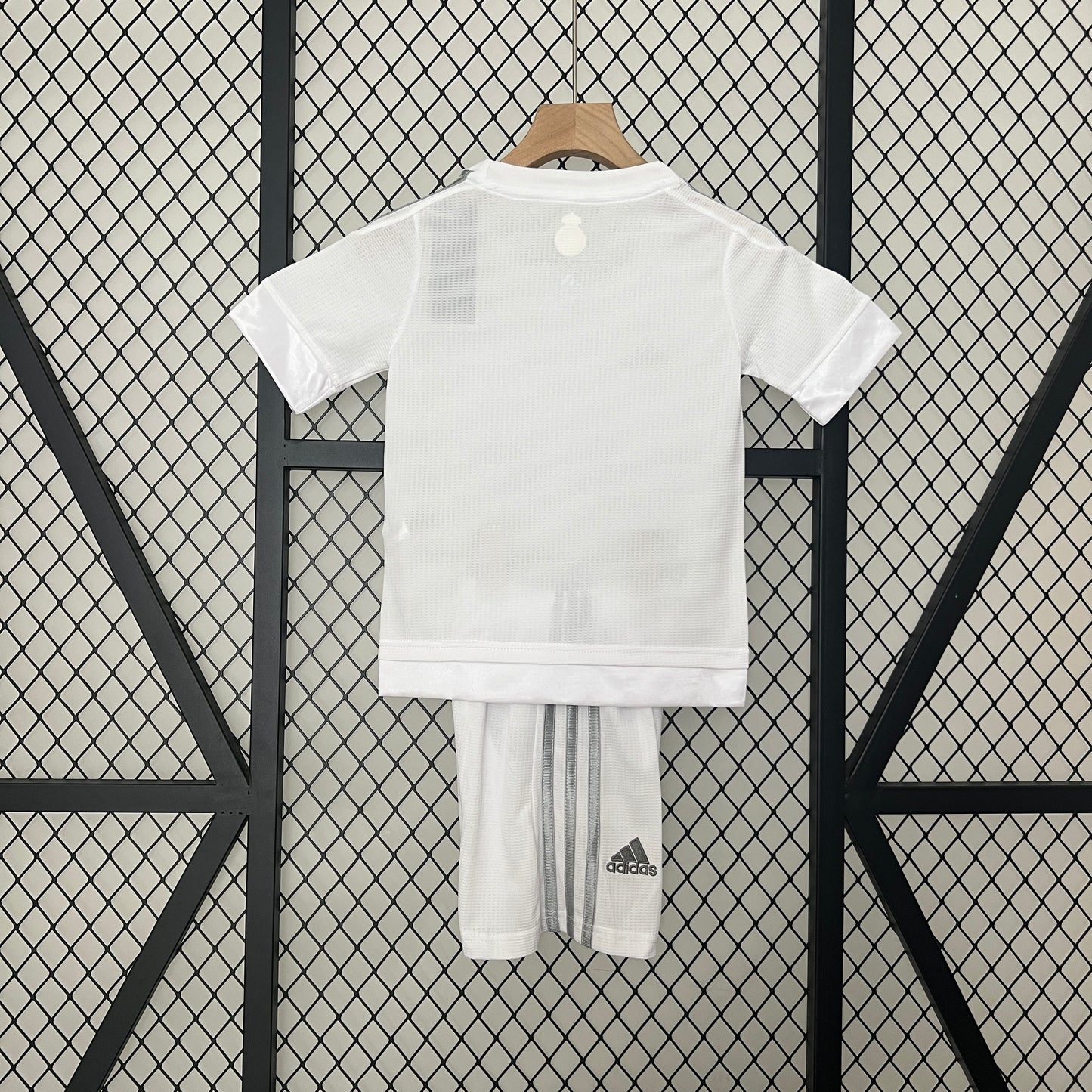 REAL MADRID 15-16 HOME CRIANÇA