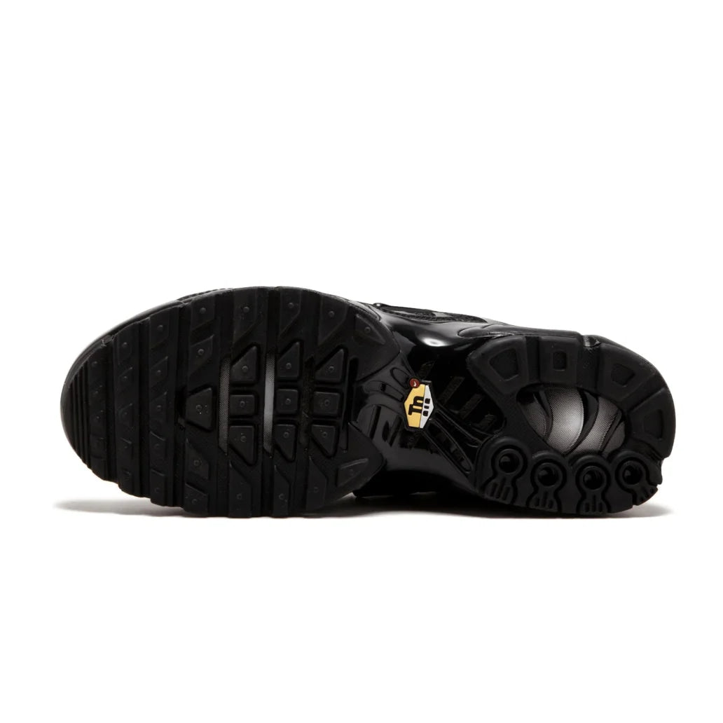 NIKE AIR MAX PLUS BLACK