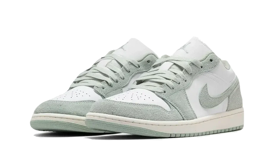 Air Jordan 1 Low SE White Seafoam
