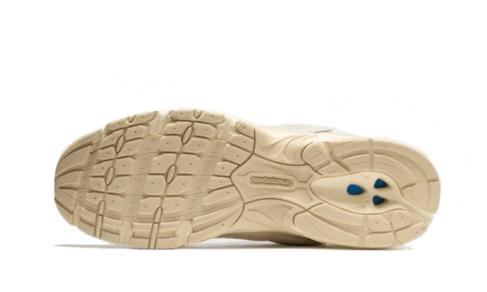 New Balance 530 Beige Angora