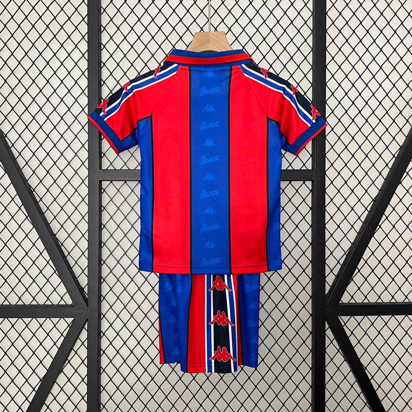 BARCELONA 95-97 HOME CRIANÇA