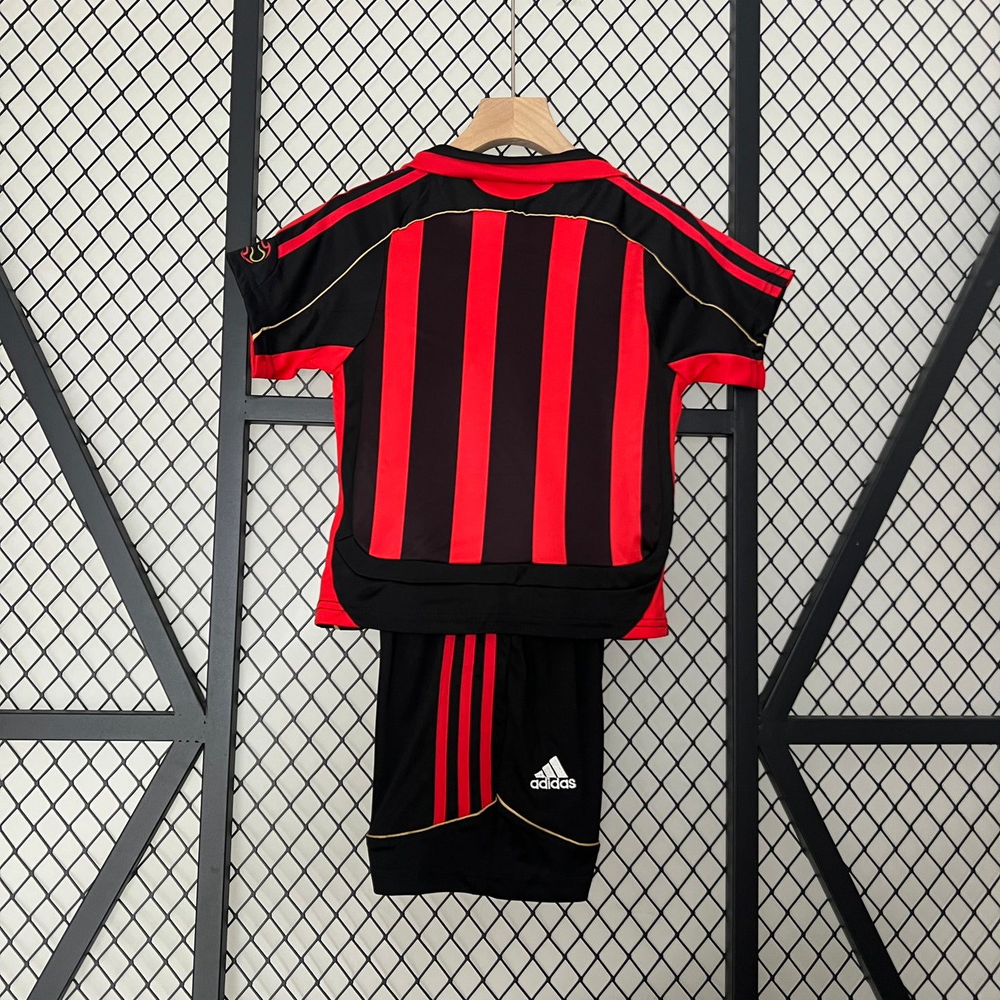 AC MILAN 06-07 HOME CRIANÇA