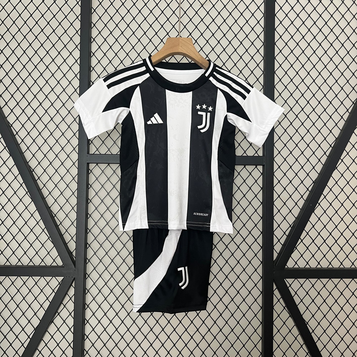 JUVENTUS 24-25 HOME CRIANÇA