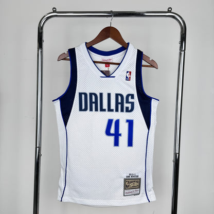 DALLAS MAVERICKS 2010