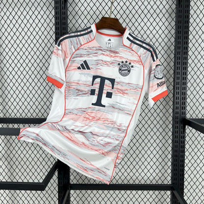 BAYERN MUNICH 25-26 AWAY