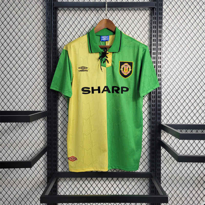 MANCHESTER UNITED 92-94 AWAY