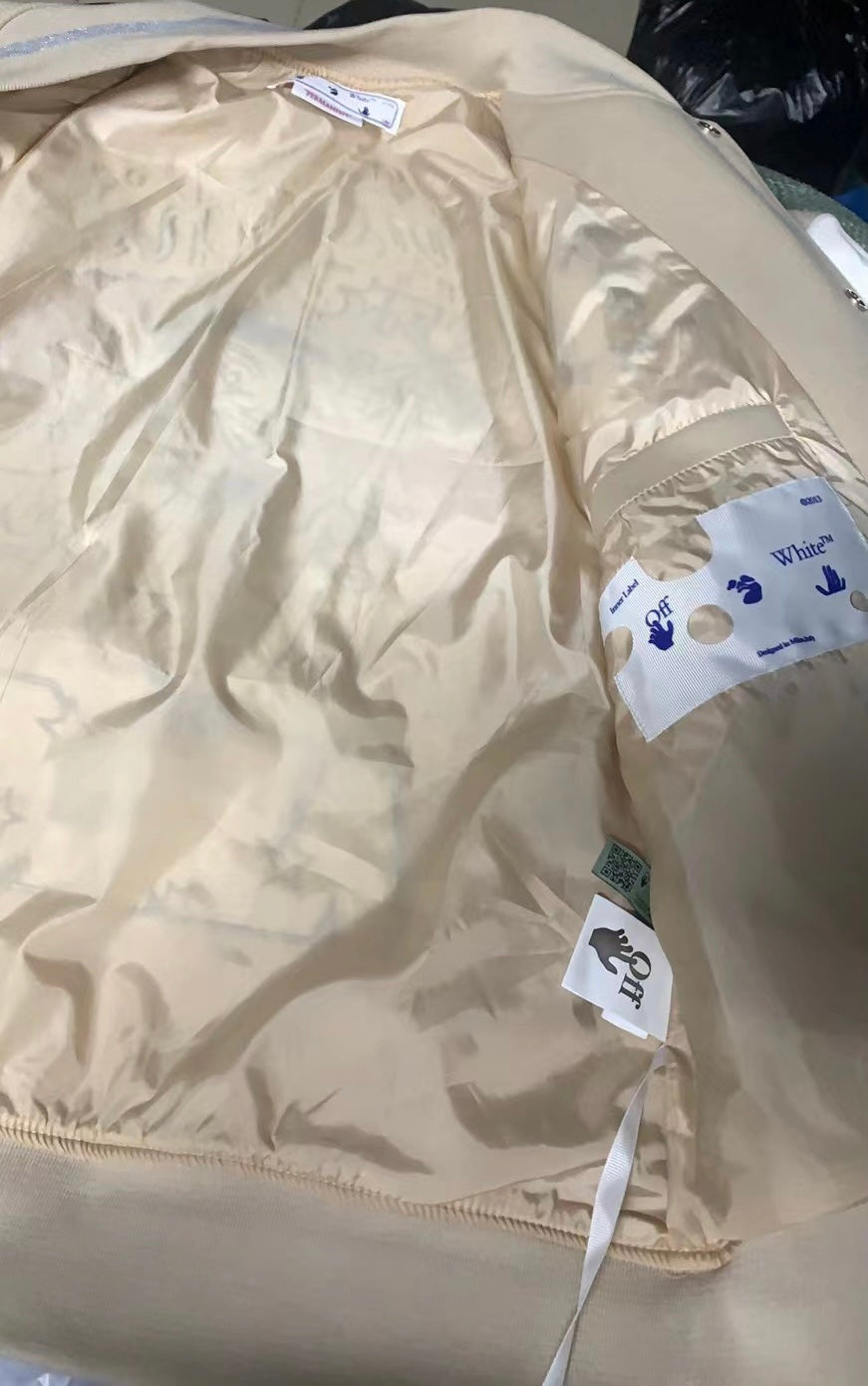 CASACO OFF-WHITE ABLOH #002