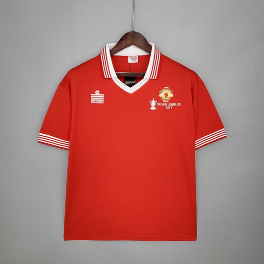 MANCHESTER UNITED 1977 HOME