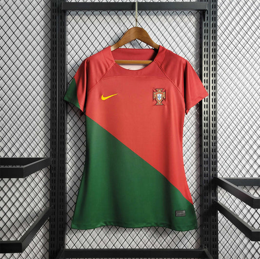 PORTUGAL 2022 HOME WOMAN