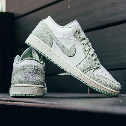 Air Jordan 1 Low SE White Seafoam