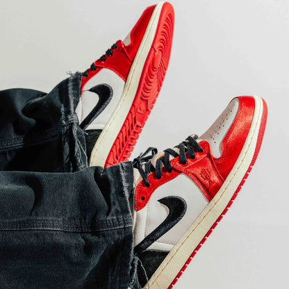 Air Jordan 1 Retro Low OG Trophy Room Rookie Card Away