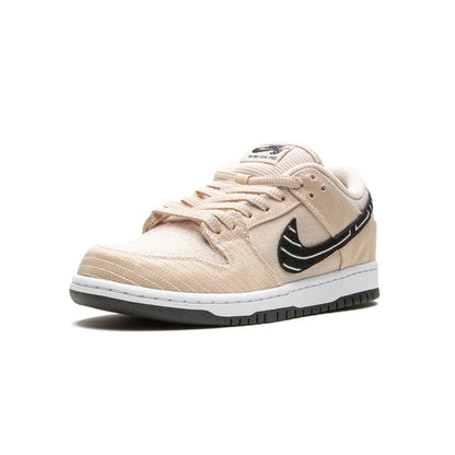 NIKE DUNK LOW SB & ALBINO AND PRETO FOSSIL