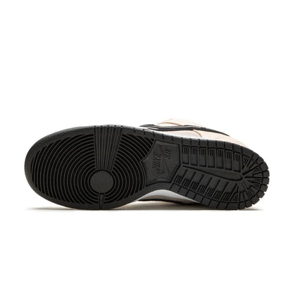 NIKE DUNK LOW SB & ALBINO AND PRETO FOSSIL