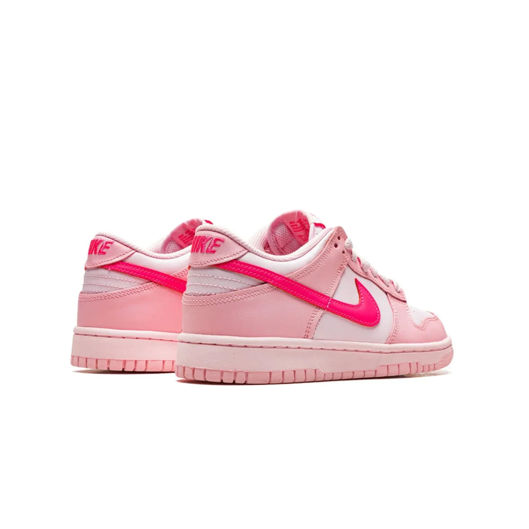 NIKE DUNK LOW TRIPLE PINK