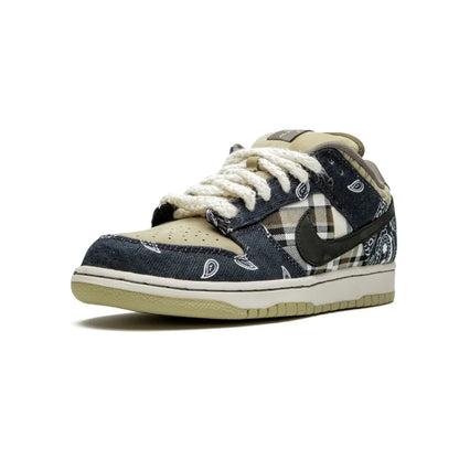 NIKE DUNK LOW SB TRAVIS SCOTT