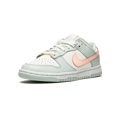 NIKE DUNK LOW BARELY GREEN
