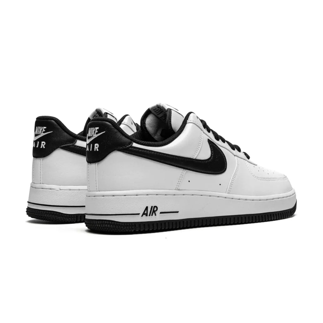 NIKE AIR FORCE 1 WHITE/BLACK