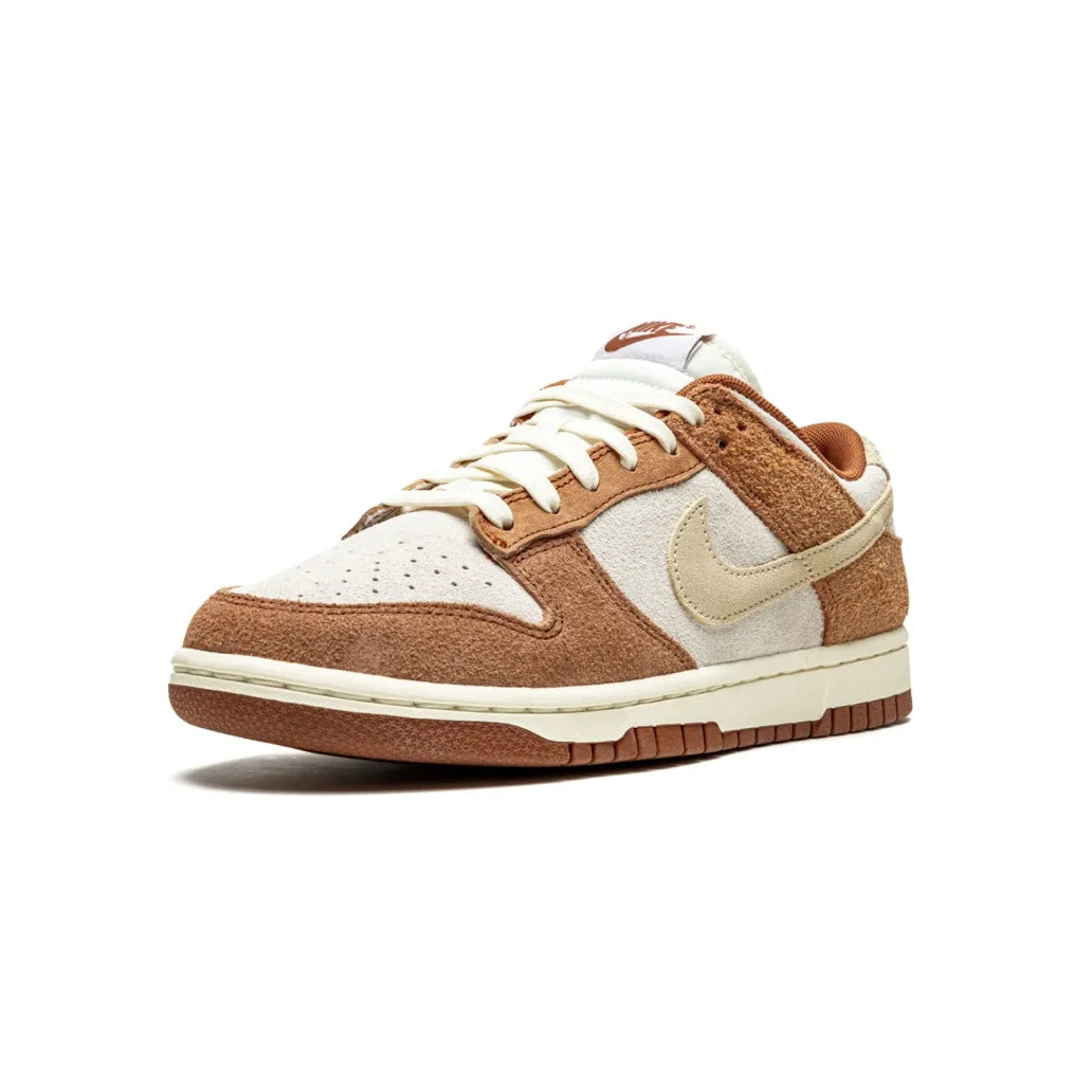 NIKE DUNK LOW MEDIUM CURRY