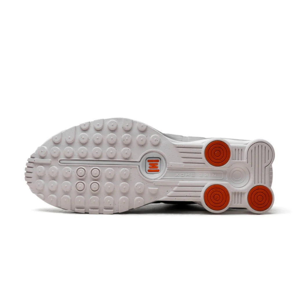 NIKE SHOX R4 METALLIC SILVER