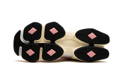 NEW BALANCE 9060 CRYSTAL PINK