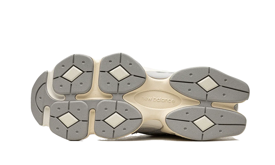 NEW BALANCE 9060 QUARTZ GREY