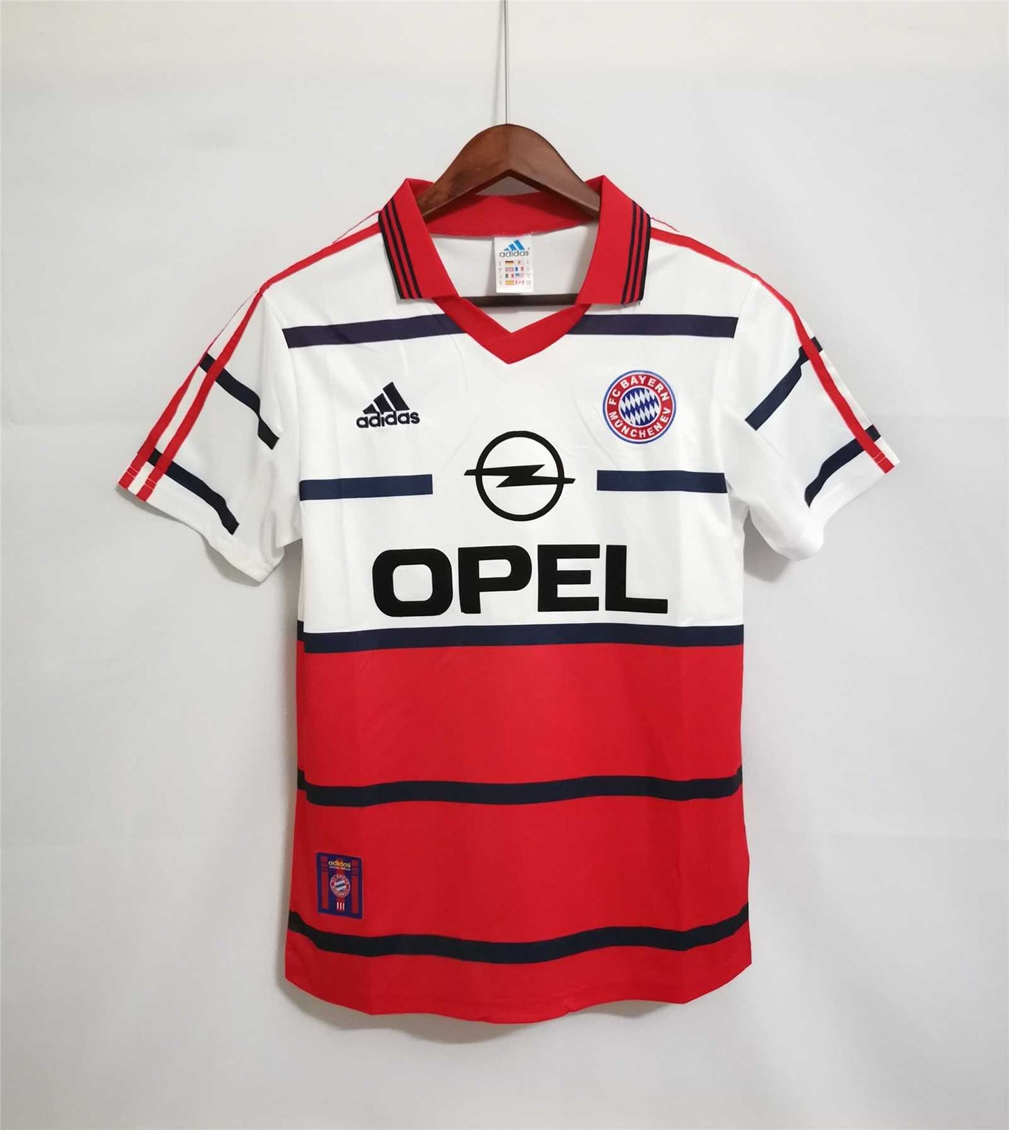 BAYERN MUNICH 98-00 AWAY