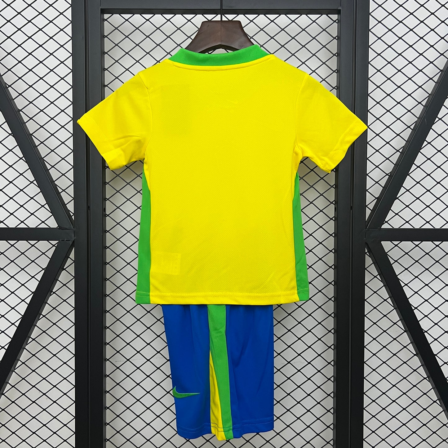 BRASIL 2025 HOME CRIANÇA