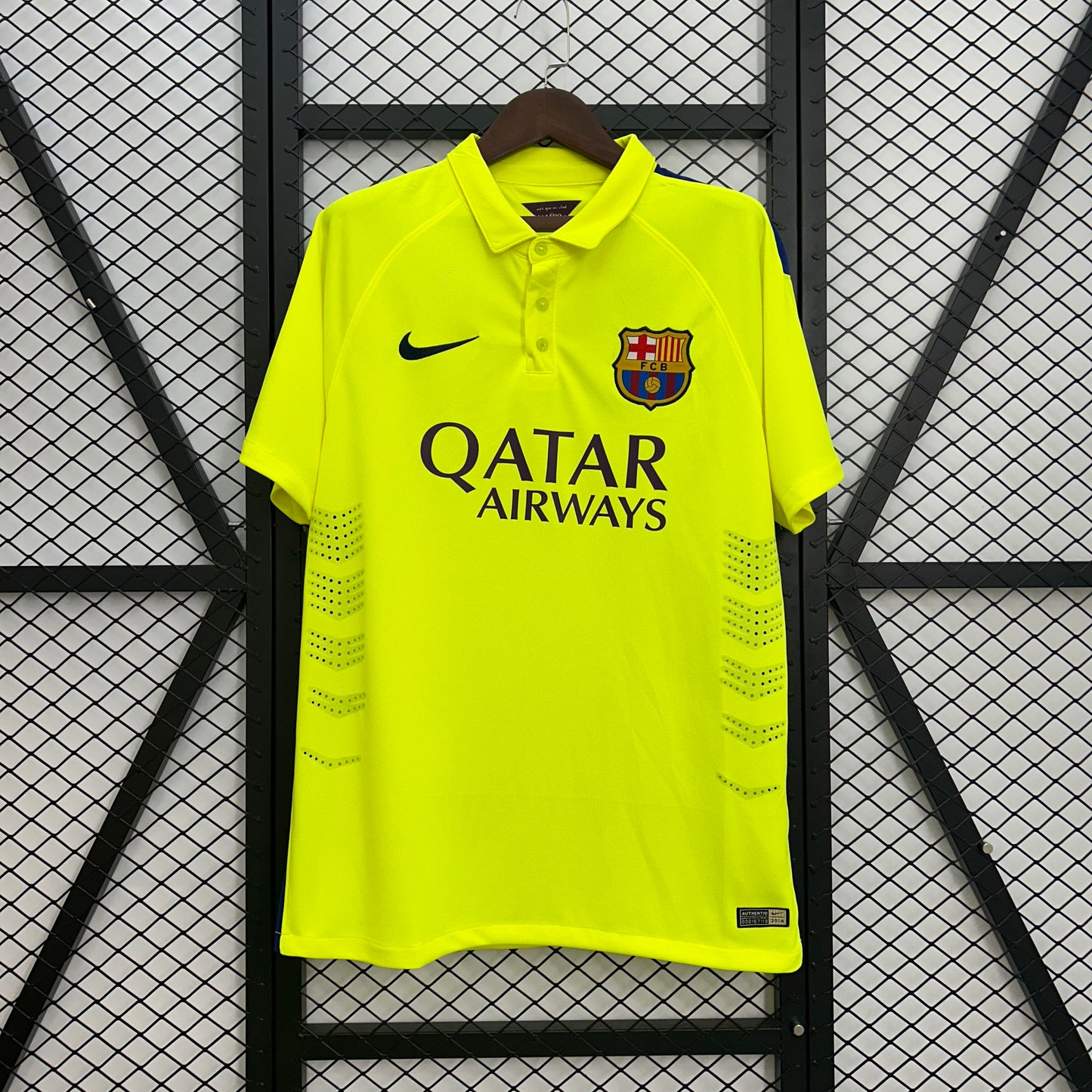 BARCELONA 14-15 AWAY