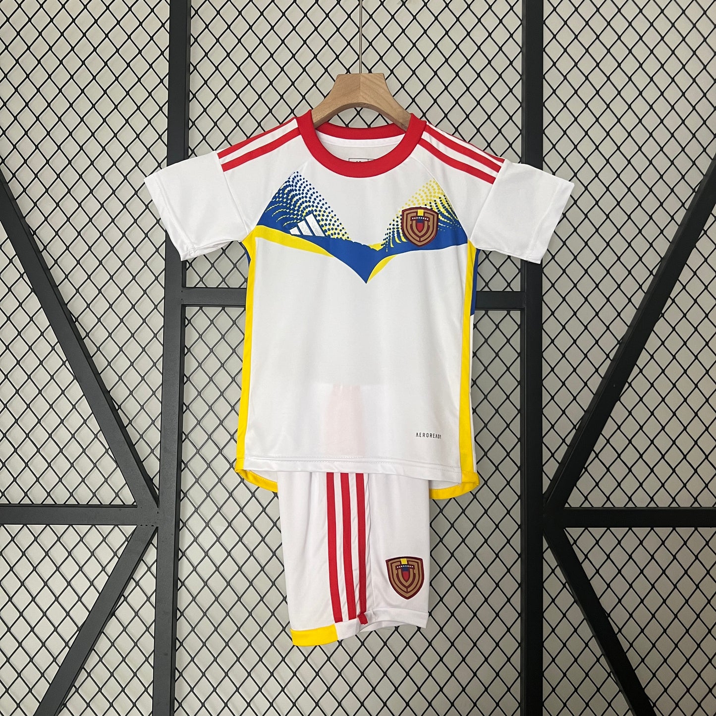VENEZUELA 2024 AWAY CRIANÇA