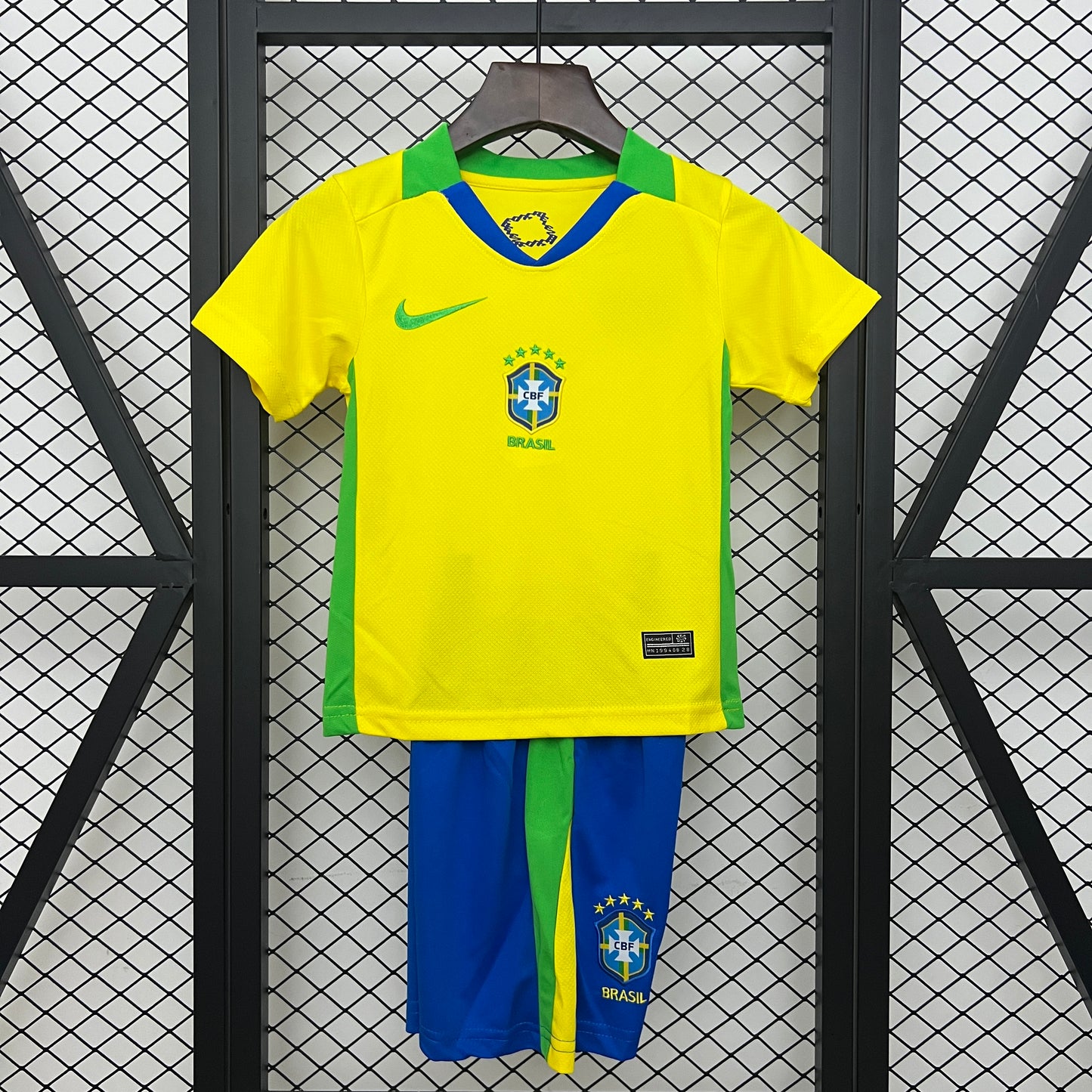 BRASIL 2025 HOME CRIANÇA