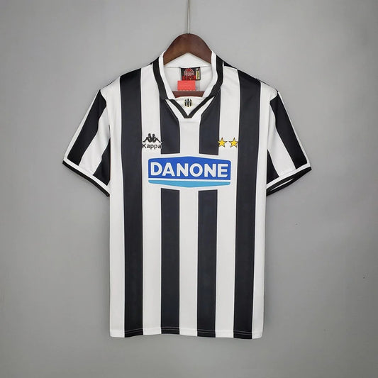 JUVENTUS 94-95 HOME