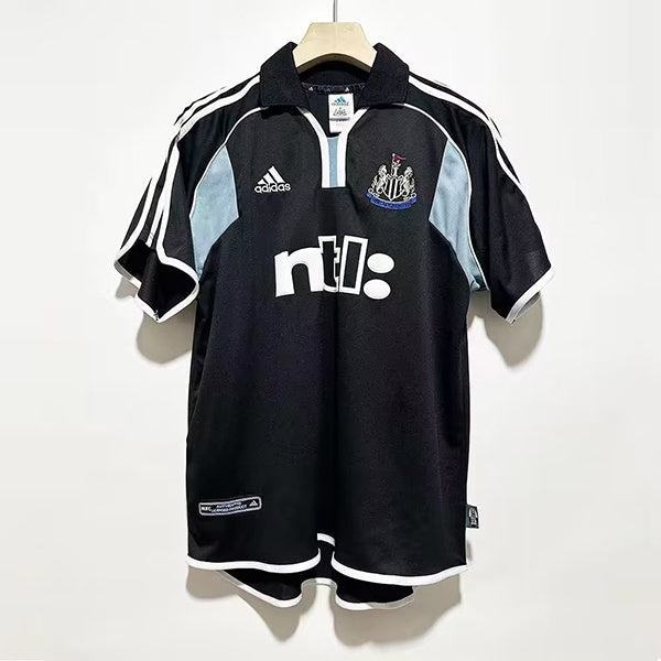 NEWCASTLE UNITED 00-01 AWAY