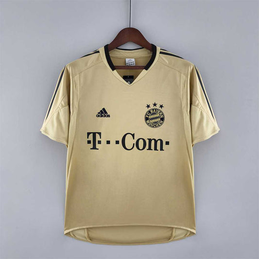 BAYERN MUNICH 04-05 AWAY